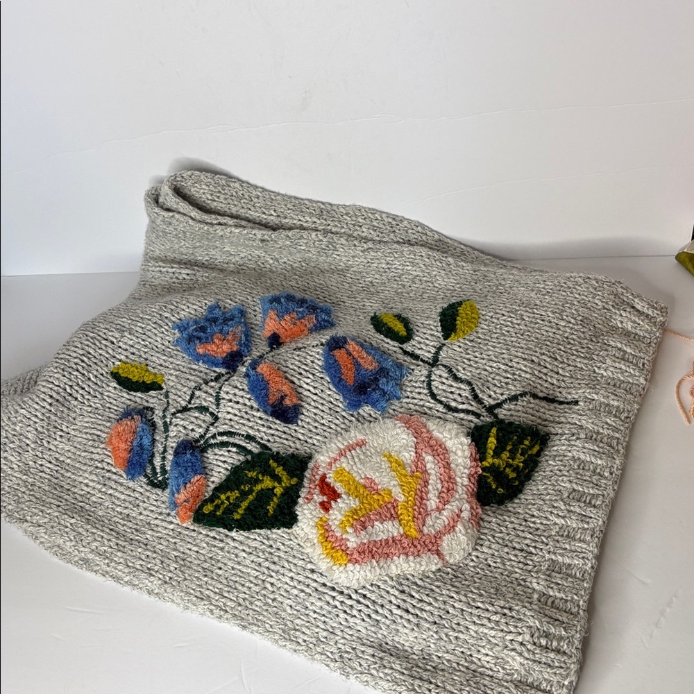 Nathalie Lete x Anthropologie Grey and Floral Embroidery Knit Scarf - Picture 4 of 9
